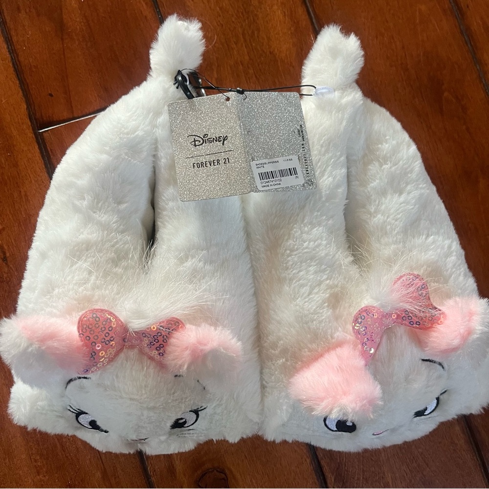 Forever 21 Marie Aristocats Disney Slippers House Shoes - Picture 2 of 3